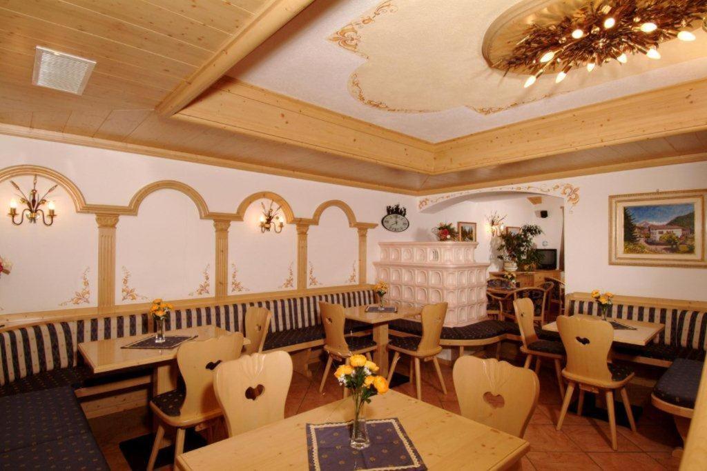 Albergo Fiordaliso Canazei Luaran gambar