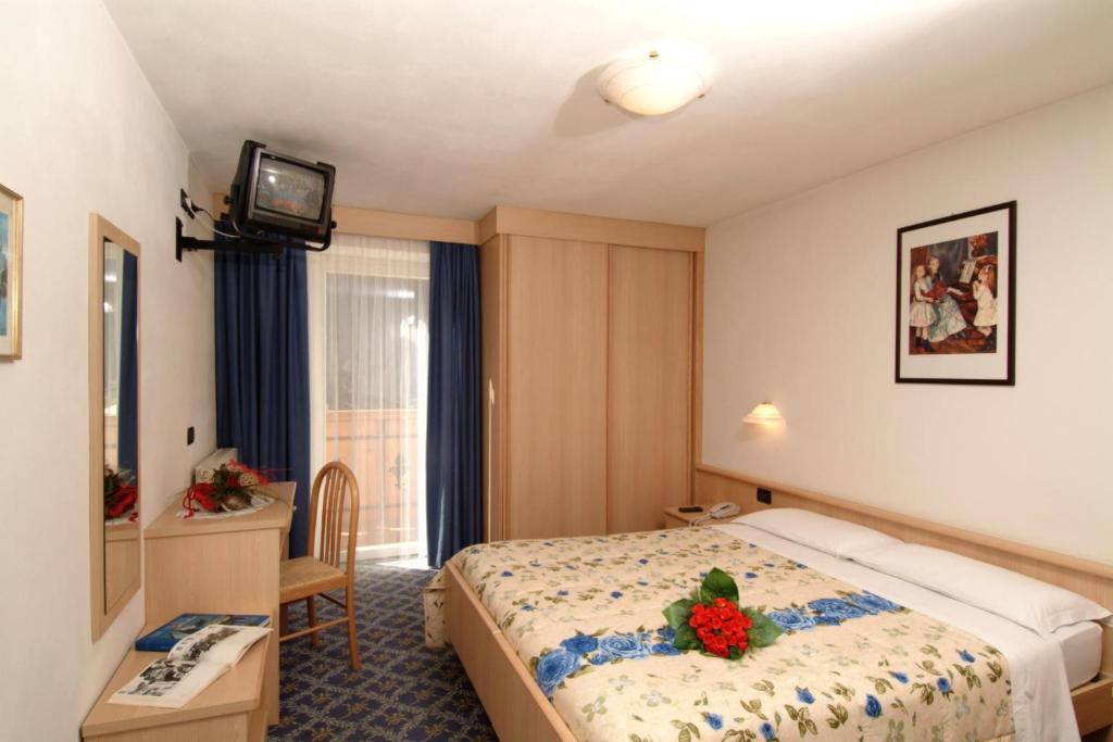 Albergo Fiordaliso Canazei Luaran gambar
