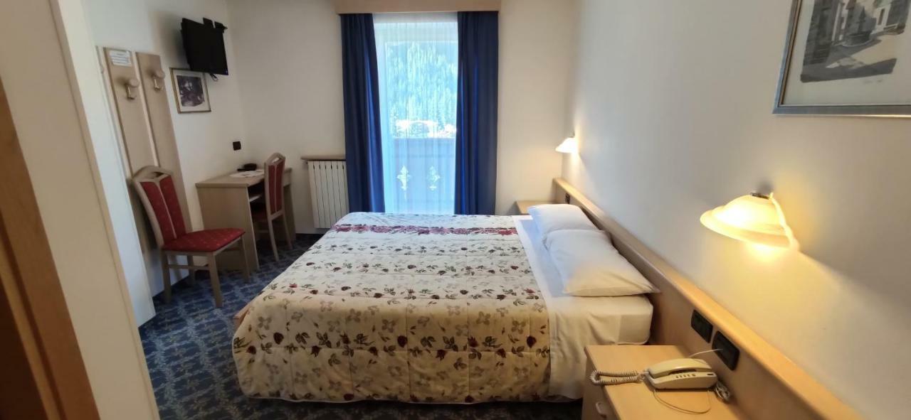 Albergo Fiordaliso Canazei Luaran gambar