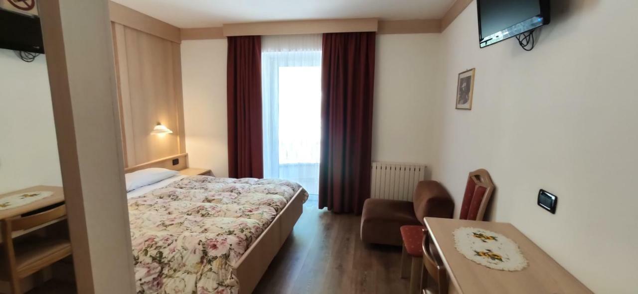 Albergo Fiordaliso Canazei Luaran gambar