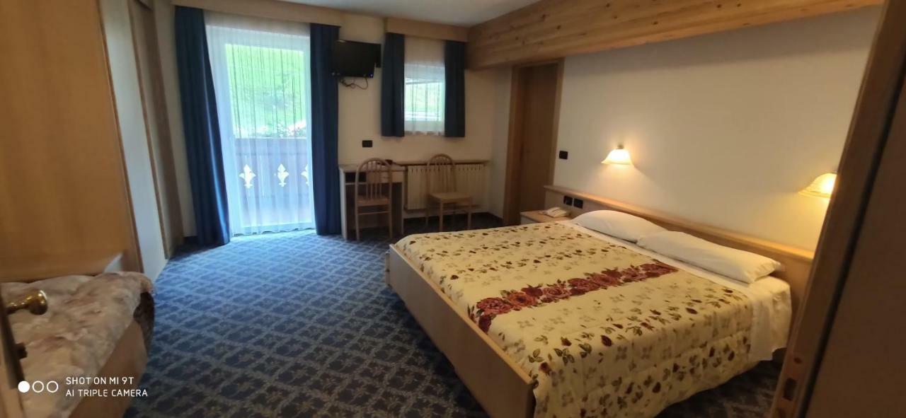 Albergo Fiordaliso Canazei Luaran gambar